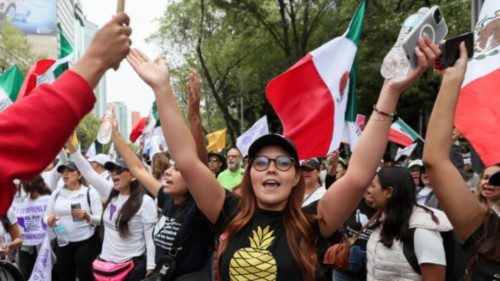 Nuova richiesta di stop alla riforma giudiziaria QUO-217 Nuova richiesta di stop alla riforma giudiziaria QUO-217
