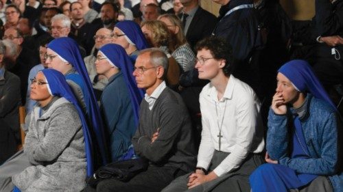  Per strade diverse  in cammino  con Cristo    QUO-220