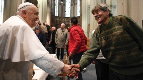 La carità è un fuoco che scalda il cuore QUO-220 La carità è un fuoco che scalda il cuore QUO-220