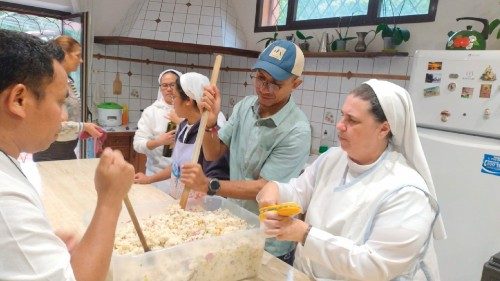 Essere dono per gli altri Ecco la vera gioia ODS-026 Essere dono per gli altri Ecco la vera gioia ODS-026