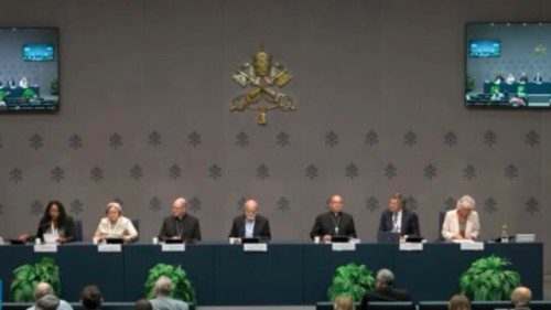  Tutto il popolo di Dio  è il «noi» della Chiesa  QUO-225