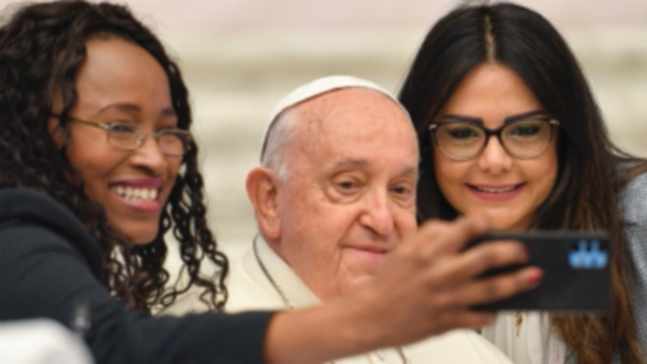  Vivere da cristiani al tempo dei selfie   QUO-227