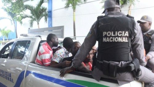 Sui migranti un «affronto» alla dignità umana QUO-229 Sui migranti un «affronto» alla dignità umana QUO-229