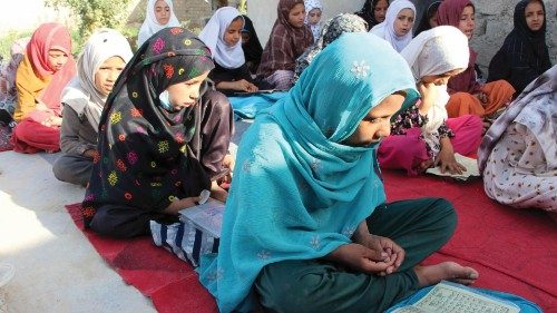 epa11638378 Afghan students attend Mahmud Ghaznavi Islamic madrasa in Kandahar, Afghanistan, 02 ... epa11638378 Afghan students attend Mahmud Ghaznavi Islamic madrasa in Kandahar, Afghanistan, 02 ...