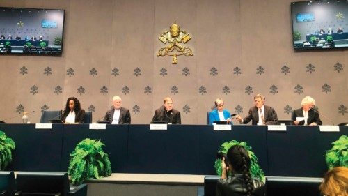 11 ottobre: data simbolica nella memoria viva del concilio Vaticano ii QUO-231 11 ottobre: data simbolica nella memoria viva del concilio Vaticano ii QUO-231
