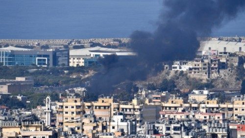 epa11661705 Smoke billows after an Israeli air strike on Dahieh, a southern suburb of Beirut, ... epa11661705 Smoke billows after an Israeli air strike on Dahieh, a southern suburb of Beirut, ...