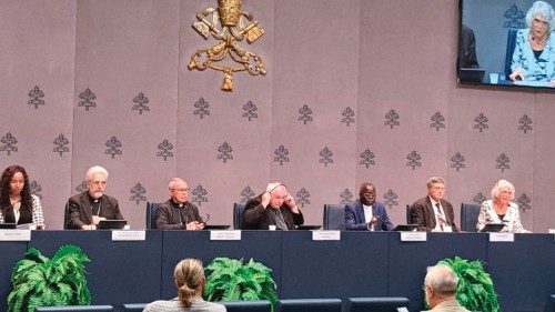 Sfide comuni da affrontare insieme QUO-237 Sfide comuni da affrontare insieme QUO-237
