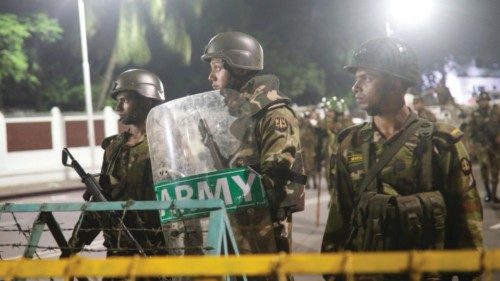 epa11675915 Members of the Bangladeshi army stand guard during a demonstration near the Bangladesh ... epa11675915 Members of the Bangladeshi army stand guard during a demonstration near the Bangladesh ...