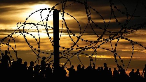Many Migrants and a Fence Many Migrants and a Fence