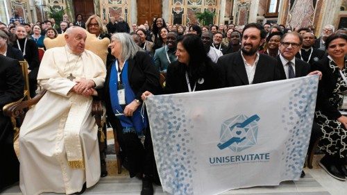 Imparare dai bambini per una “cultura della curiosità” QUO-254 Imparare dai bambini per una “cultura della curiosità” QUO-254