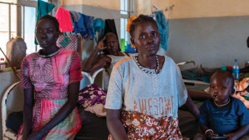 Cuamm: la vita di mamme e bambini viene prima delle guerre QUO-259 Cuamm: la vita di mamme e bambini viene prima delle guerre QUO-259