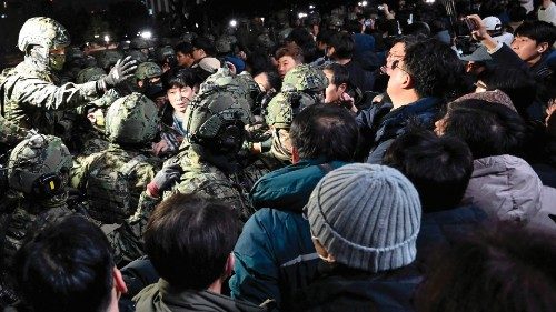 Soldiers try to enter the National Assembly building in Seoul on December 4 2024, after South Korea ... Soldiers try to enter the National Assembly building in Seoul on December 4 2024, after South Korea ...