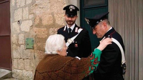  Anziani: le truffe lasciano ferite profonde  QUO-284