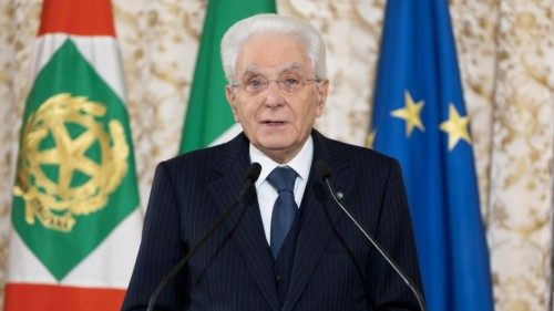 Il Presidente della Repubblica, Sergio Mattarella, in occasione dell'incontro con i Referendari di ... Il Presidente della Repubblica, Sergio Mattarella, in occasione dell'incontro con i Referendari di ...