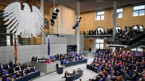 General view of the plenary as Parliamentary group leader of Germany's Social Democratic Party (SPD) ... General view of the plenary as Parliamentary group leader of Germany's Social Democratic Party (SPD) ...