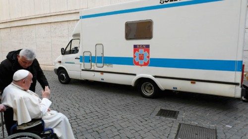 Il Papa dona un camper sanitario alla “martoriata” Ucraina QUO-288 Il Papa dona un camper sanitario alla “martoriata” Ucraina QUO-288