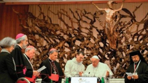  Per una Chiesa sinodale  QUO-294
