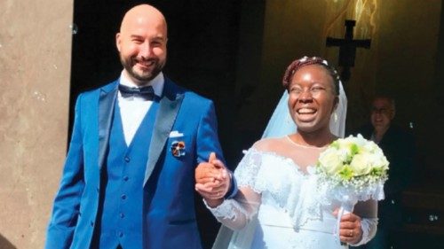 Quando l’ascensore si è rotto, storia di Joy e Andrea DCM-003 Quando l’ascensore si è rotto, storia di Joy e Andrea DCM-003