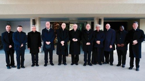 Il cardinale Parolin ha incontrato i nunzi in Medio Oriente QUO-010 Il cardinale Parolin ha incontrato i nunzi in Medio Oriente QUO-010