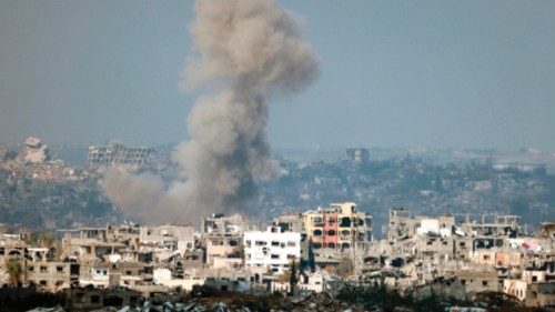 This picture taken from the Israeli side of the border with the Gaza Strip shows smoke plumes rising ... This picture taken from the Israeli side of the border with the Gaza Strip shows smoke plumes rising ...