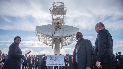 South African deputy President David Mabuza (2nd R) officially inaugurates one of a 64-dish radio ... South African deputy President David Mabuza (2nd R) officially inaugurates one of a 64-dish radio ...