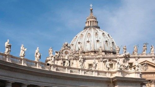 THE DOME OF ST. PETERS BASILICA, UNESCO WORLD HERITAGE SITE, VATICAN CITY, ROME, LAZIO, ITALY, ... THE DOME OF ST. PETERS BASILICA, UNESCO WORLD HERITAGE SITE, VATICAN CITY, ROME, LAZIO, ITALY, ...