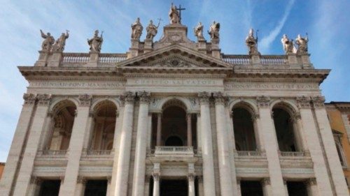 Il 6 marzo Papa Francesco incontrerà il clero romano QUO-025 Il 6 marzo Papa Francesco incontrerà il clero romano QUO-025