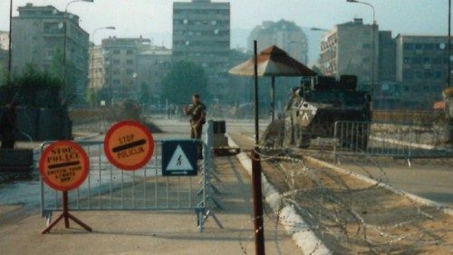 Tensioni e nazionalismi Il “caso” Mitrovica QUO-071 Tensioni e nazionalismi Il “caso” Mitrovica QUO-071