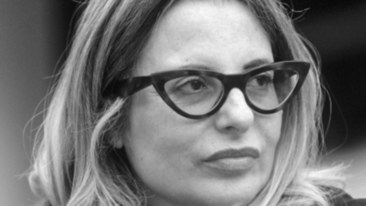  Teresa Ciabatti:  cascare è una risorsa  e il potere deve essere esercizio morale  DCM-005