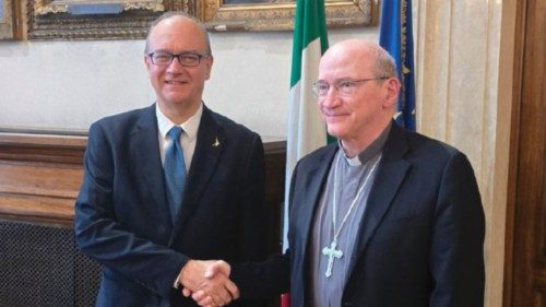 Pace e legalità si costruiscono insieme QUO-076 Pace e legalità si costruiscono insieme QUO-076