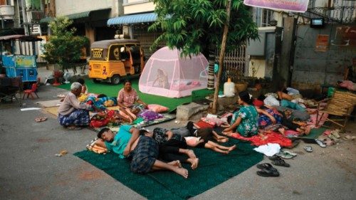 People sleep in the open on the ground in Mandalay on April 4, 2025, following the March 28 ... People sleep in the open on the ground in Mandalay on April 4, 2025, following the March 28 ...