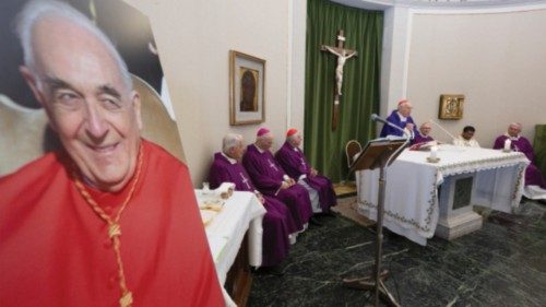  Dieci anni fa moriva il cardinale Roberto Tucci  QUO-085