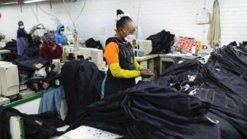 epa12022248 Workers at the Nien Hsing International Garment's Factory produce Levi jeans for the US ... epa12022248 Workers at the Nien Hsing International Garment's Factory produce Levi jeans for the US ...