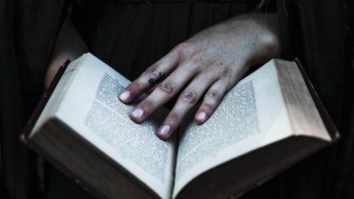 «Libro sospeso» per donare speranza ai detenuti L’iniziativa di Emp triplica le adesioni QUO-090 «Libro sospeso» per donare speranza ai detenuti L’iniziativa di Emp triplica le adesioni QUO-090
