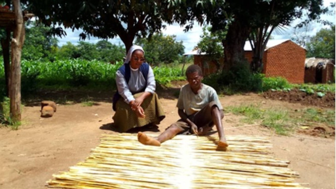  Luce per i poveri del Malawi   QUO-093