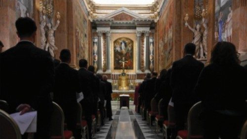 Il giuramento degli addetti al conclave QUO-103 Il giuramento degli addetti al conclave QUO-103