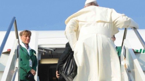 Le scarpe e la borsa QUO-103 Le scarpe e la borsa QUO-103