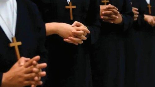 Preghiera virtuale che diventa reale QUO-104 Preghiera virtuale che diventa reale QUO-104