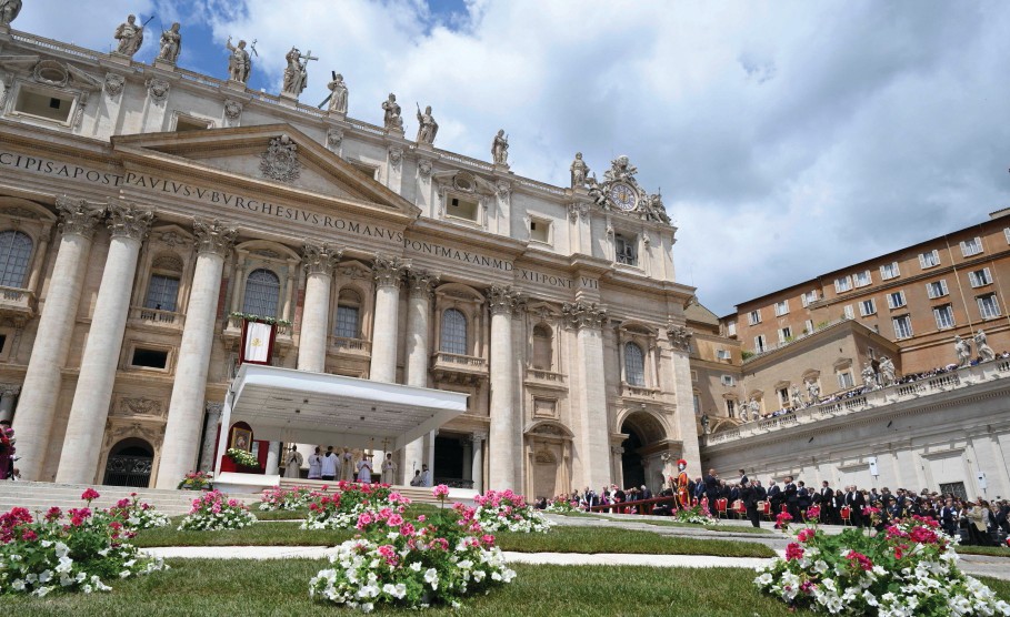  Leone e la Chiesa  “piccolo lievito” di unità e di amore  QUO-115