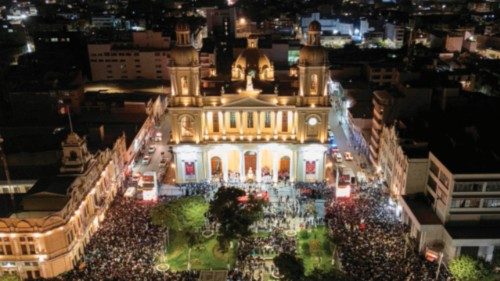 TOPSHOT - This aerial view shows people attending to a mass in honour of newly elected Pope Leo XIV ... TOPSHOT - This aerial view shows people attending to a mass in honour of newly elected Pope Leo XIV ...