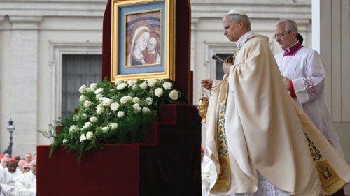 Gioia e commozione tra il popolo di Dio QUO-115 Gioia e commozione tra il popolo di Dio QUO-115