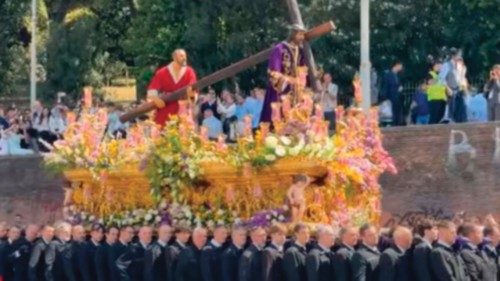 La “Processione maggiore” e la devozione popolare QUO-115 La “Processione maggiore” e la devozione popolare QUO-115