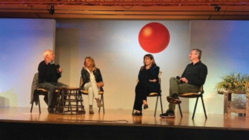 Giovani liberi, ma infelici QUO-115 Giovani liberi, ma infelici QUO-115