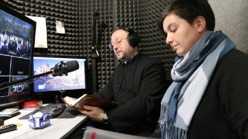 Dai media cattolici ucraini una luce di speranza nel buio della guerra QUO-117 Dai media cattolici ucraini una luce di speranza nel buio della guerra QUO-117