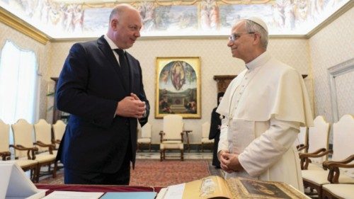 Udienza del Pontefice al Primo ministro di Bulgaria QUO-119 Udienza del Pontefice al Primo ministro di Bulgaria QUO-119