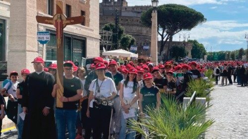  Testimoni della bellezza del Vangelo nel segno della speranza  QUO-120