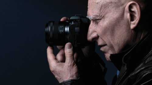 TOPSHOT - (FILES) Brazilian photographer Sebastiao Salgado poses during a photo session in Paris on ... TOPSHOT - (FILES) Brazilian photographer Sebastiao Salgado poses during a photo session in Paris on ...
