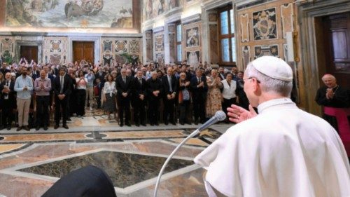Testimoniare la nonviolenza nelle relazioni, nelle decisioni e nelle azioni QUO-124 Testimoniare la nonviolenza nelle relazioni, nelle decisioni e nelle azioni QUO-124