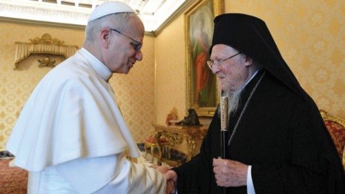 Udienza al Patriarca Ecumenico Bartolomeo I QUO-124 Udienza al Patriarca Ecumenico Bartolomeo I QUO-124