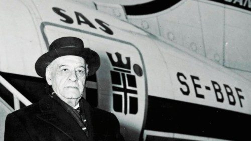 Con un occhio al passato e uno al futuro QUO-125 Con un occhio al passato e uno al futuro QUO-125